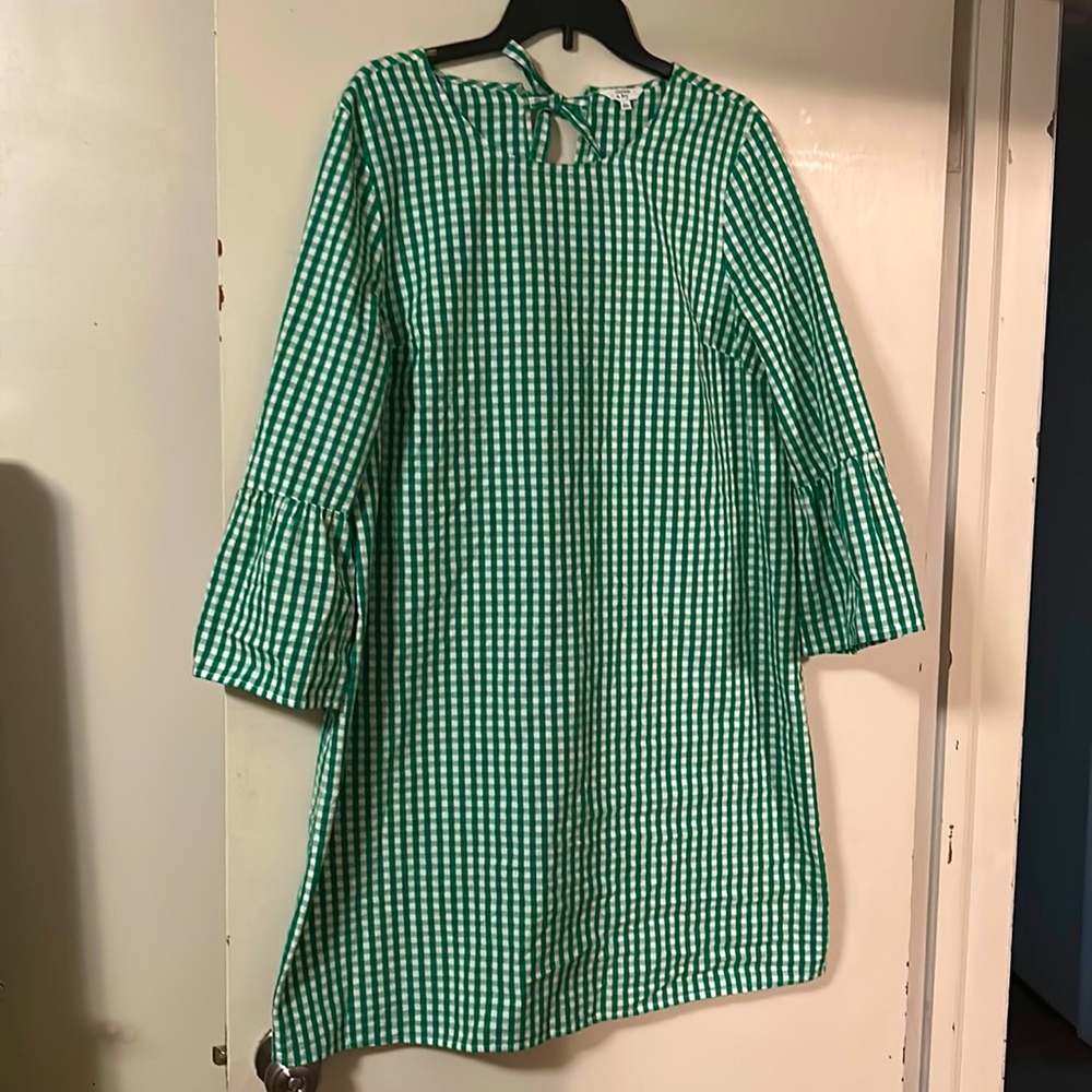 Green and White Gingham dress with back bow detailing, Crown & Ivy Size XL